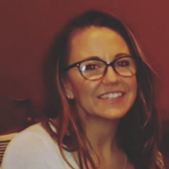 Meet your Posher, Mandi - Picture 3 of 3